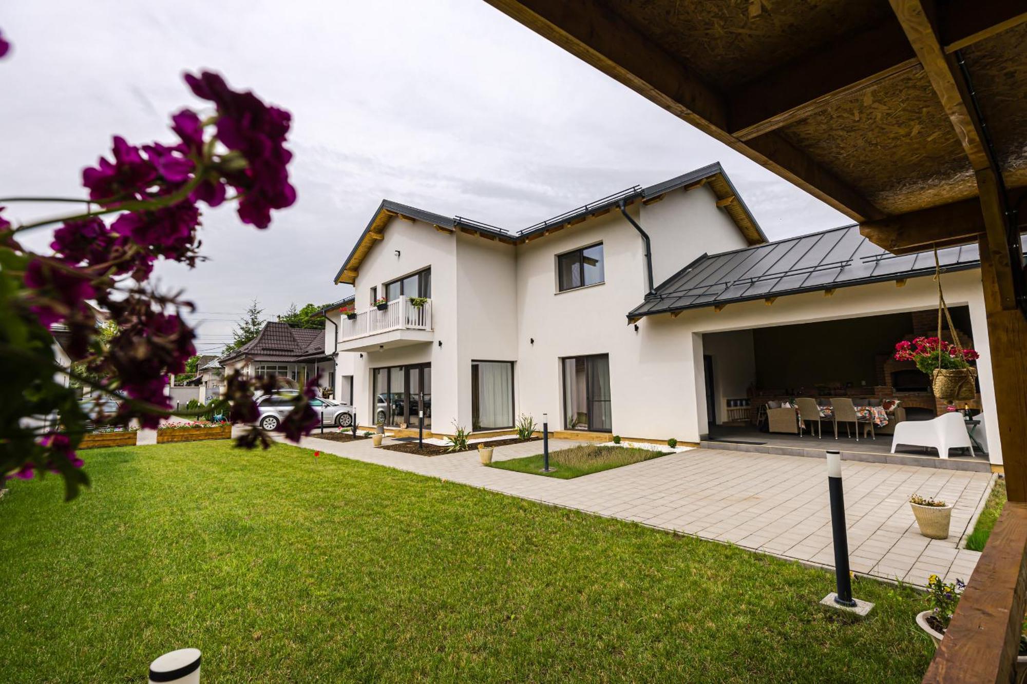 Ioanaguesthouse Turda Exterior foto